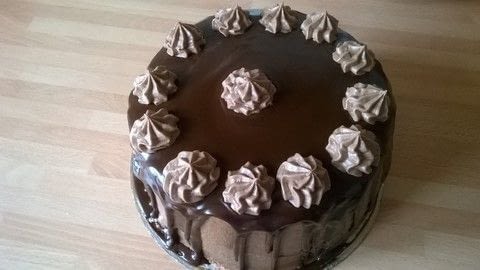 Cake cubierto de chocolate